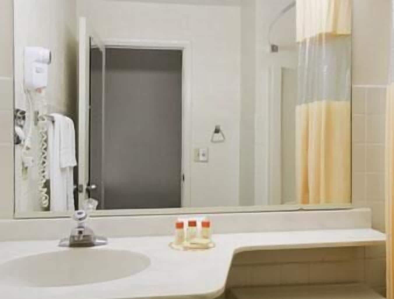 Days Inn By Wyndham Waynesboro Extérieur photo